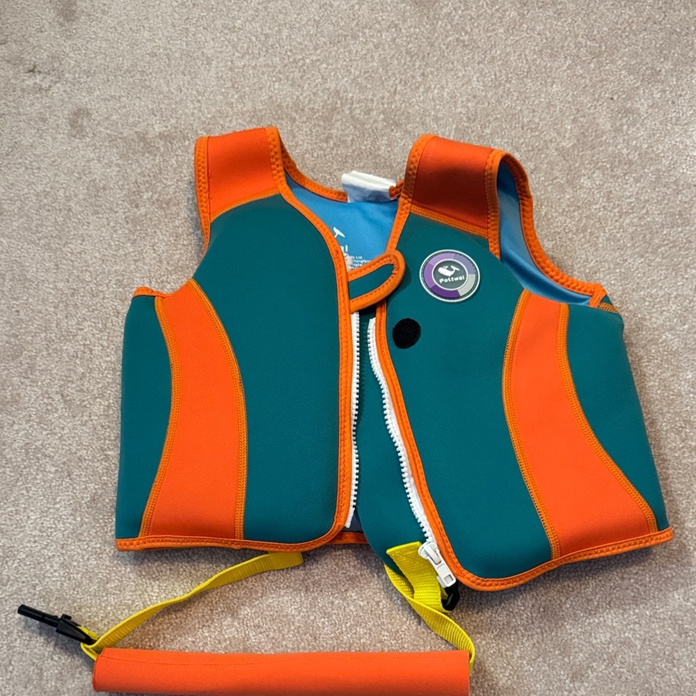 Pottwal  swim vest for a toodler boy in great condition